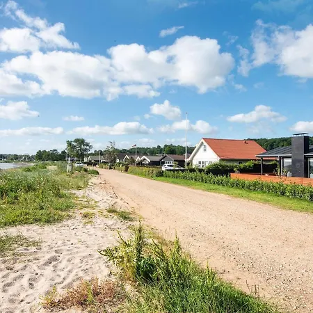 Semesterbostad 6 Person In Sjolund-by Traum *