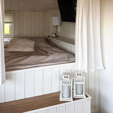 6 Person In Sjolund-by Traum Semesterbostad Binderup Strand